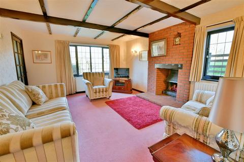 4 bedroom detached house for sale, Foxhills Covert, Whickham