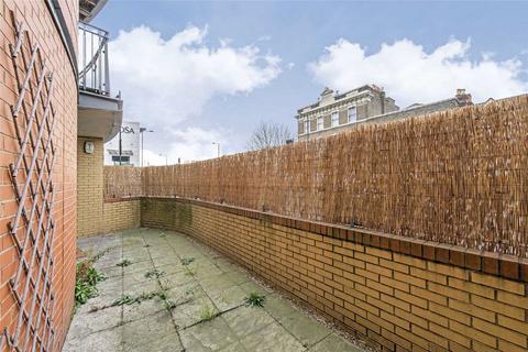 1 bedroom flat for sale, Townmead Road, London, SW6