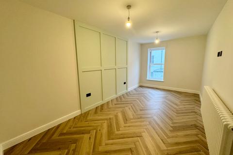 2 bedroom apartment for sale, Grande View, Burlington Place