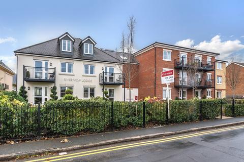 1 bedroom apartment for sale - Manygate Lane, Shepperton, Surrey, TW17