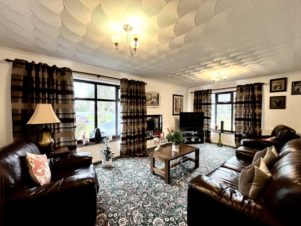 Burrows Lane, St Helens 4 bed detached house for sale £325,000
