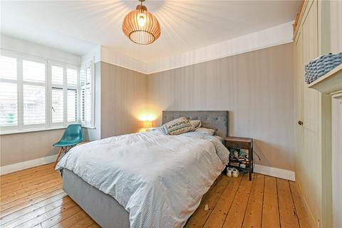7 Browning Road, Worthing, BN11 4NS