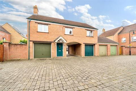 2 bedroom detached house to rent, Ewden Close, Swindon SN1