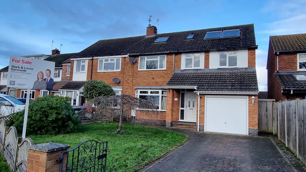 Welsh Road West, Southam, CV47 5 bed semidetached house for sale £