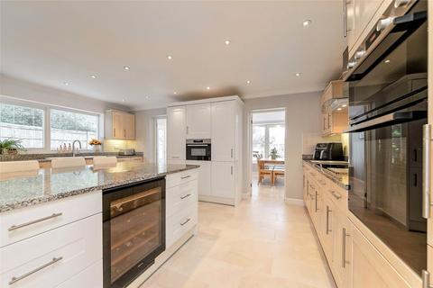 4 bedroom detached house for sale, Munts Meadow, Weston, Hitchin, Hertfordshire, SG4