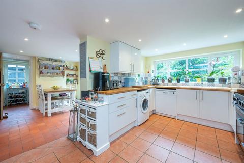 2, South Lodge Cottages Brighton Road, Lower Beeding, Horsham, RH13 6PS