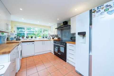 2, South Lodge Cottages Brighton Road, Lower Beeding, Horsham, RH13 6PS
