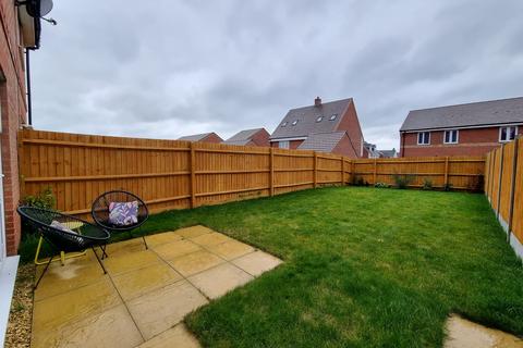 3 bedroom semi-detached house for sale, Spitfire Road, Southam, CV47