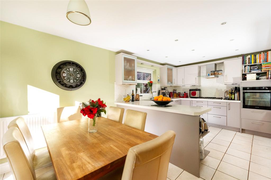 Kitchen/Dining