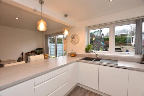 74 Grasmere Road, Royton, Oldham, OL2 6SJ