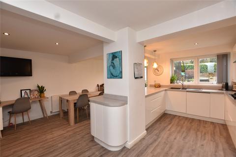 74 Grasmere Road, Royton, Oldham, OL2 6SJ
