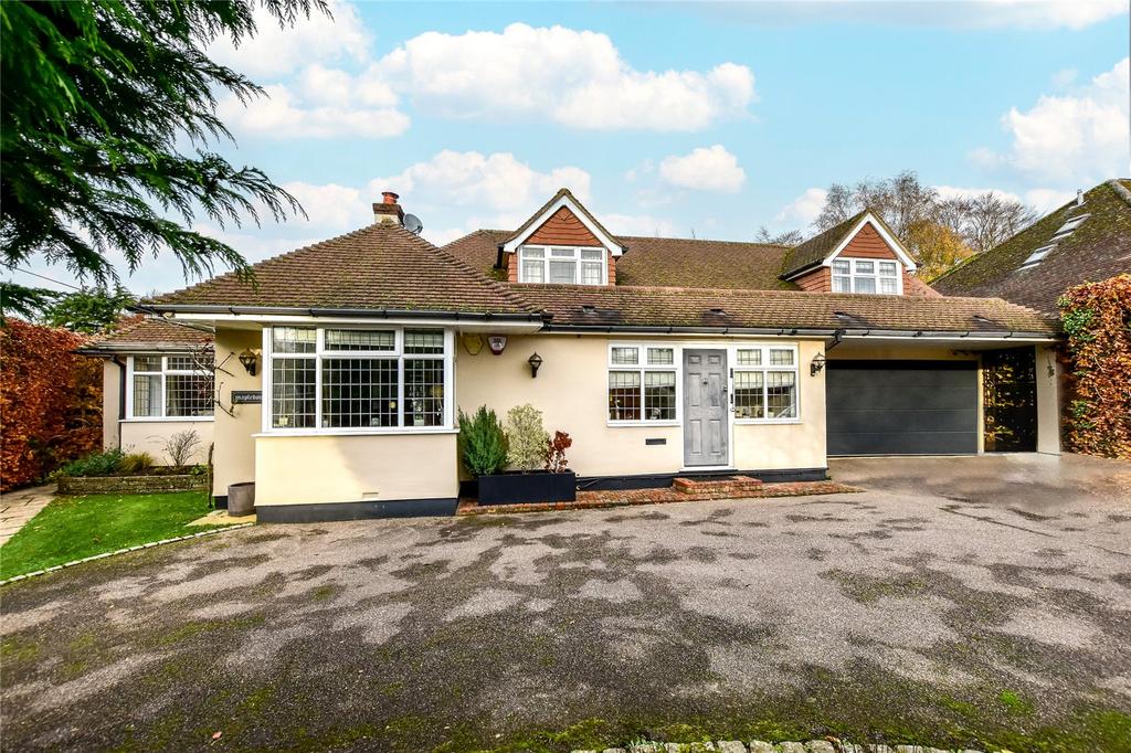 Little Windmill Hill, Chipperfield, Herts, WD4 4 bed bungalow for sale