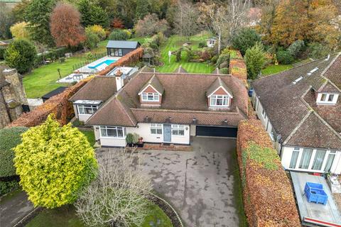 4 bedroom bungalow for sale - Little Windmill Hill, Chipperfield, Herts, WD4