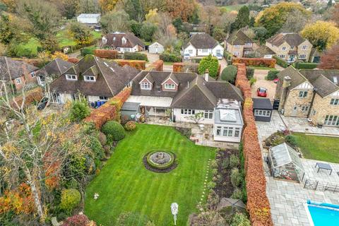4 bedroom bungalow for sale - Little Windmill Hill, Chipperfield, Herts, WD4