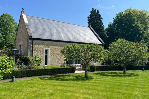 3 bedroom retirement property for sale, The Orchard, The Croft, Fairford, Gloucestershire, GL7