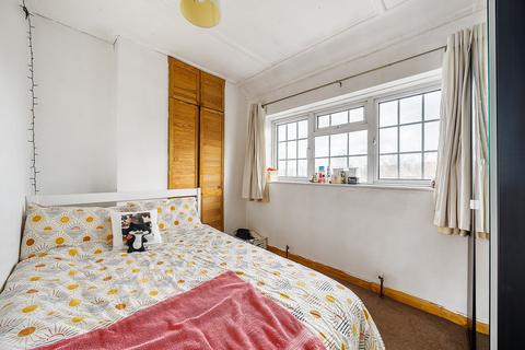 2 Holman Road, Epsom, KT19 9PQ
