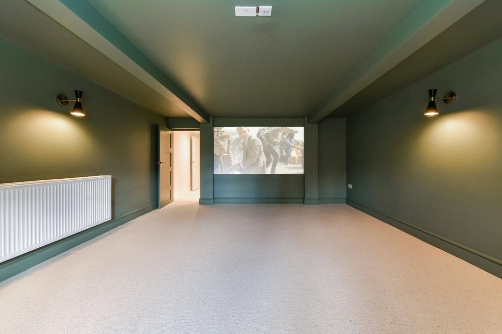 Crabtree Lane, Headley, Hampshire 5 bed detached house for sale £