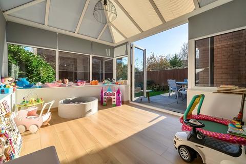 33 Gold View, Swindon, SN5 8ZG