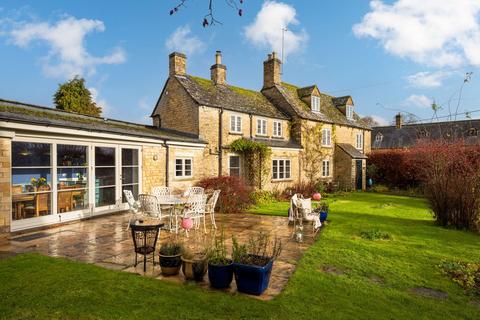 Wychwood House Brook End, Chadlington, Chipping Norton, OX7 3NF