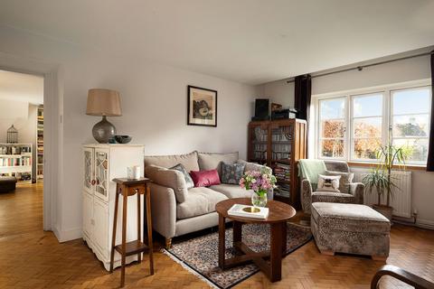 Wychwood House Brook End, Chadlington, Chipping Norton, OX7 3NF
