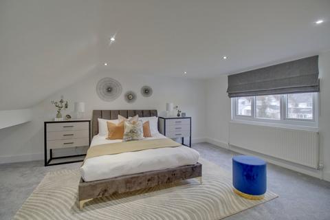 4 bedroom detached house for sale, Gainsborough Avenue, Adel, Leeds, West Yorkshire, LS16