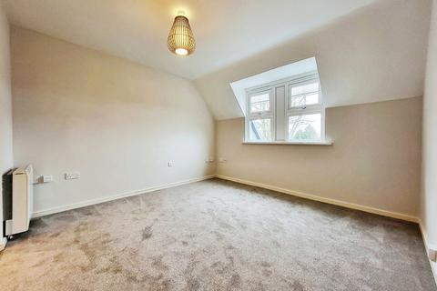 2 bedroom flat for sale - Wellington Road, Timperley, Altrincham, Cheshire, WA15