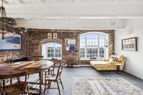 4 bedroom apartment for sale, The Vat House, London, SW8