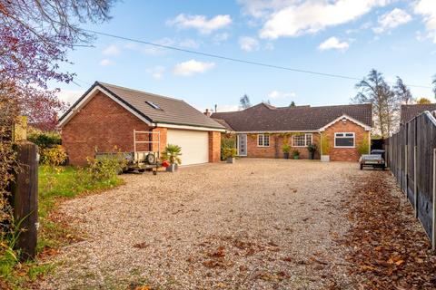 5 bedroom detached bungalow for sale, Witham Road, Woodhall Spa, Lincolnshire, LN10