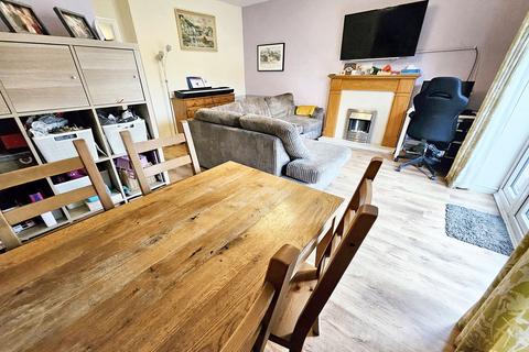 28 Serotine Crescent, Trowbridge, BA14 7XE