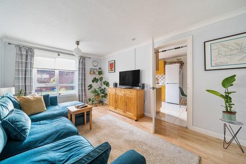 4 bedroom terraced house for sale - Wild Goose Drive, London,  SE14