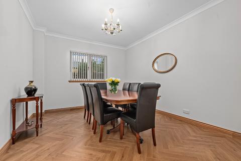 12 Bridgend Gardens, Bathgate, EH48 2FF