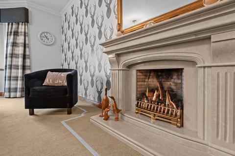 12 Bridgend Gardens, Bathgate, EH48 2FF