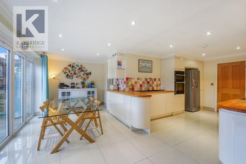 357 London Road, Ewell, Epsom, KT17 2DE