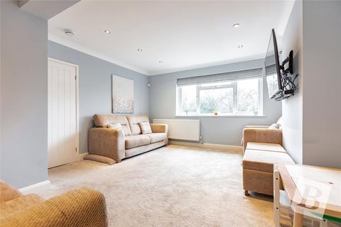 15 Kerry Drive, Upminster, RM14 1JB