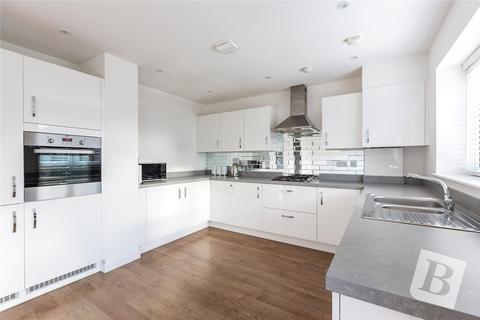14 Falcon Way, South Ockendon, RM15 5FW