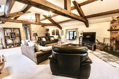 4 bedroom barn conversion for sale, Round Green Lane, Stainborough, Barnsley