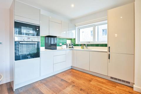 2 bedroom flat for sale, Heygate Street, Elephant and Castle, London, SE17