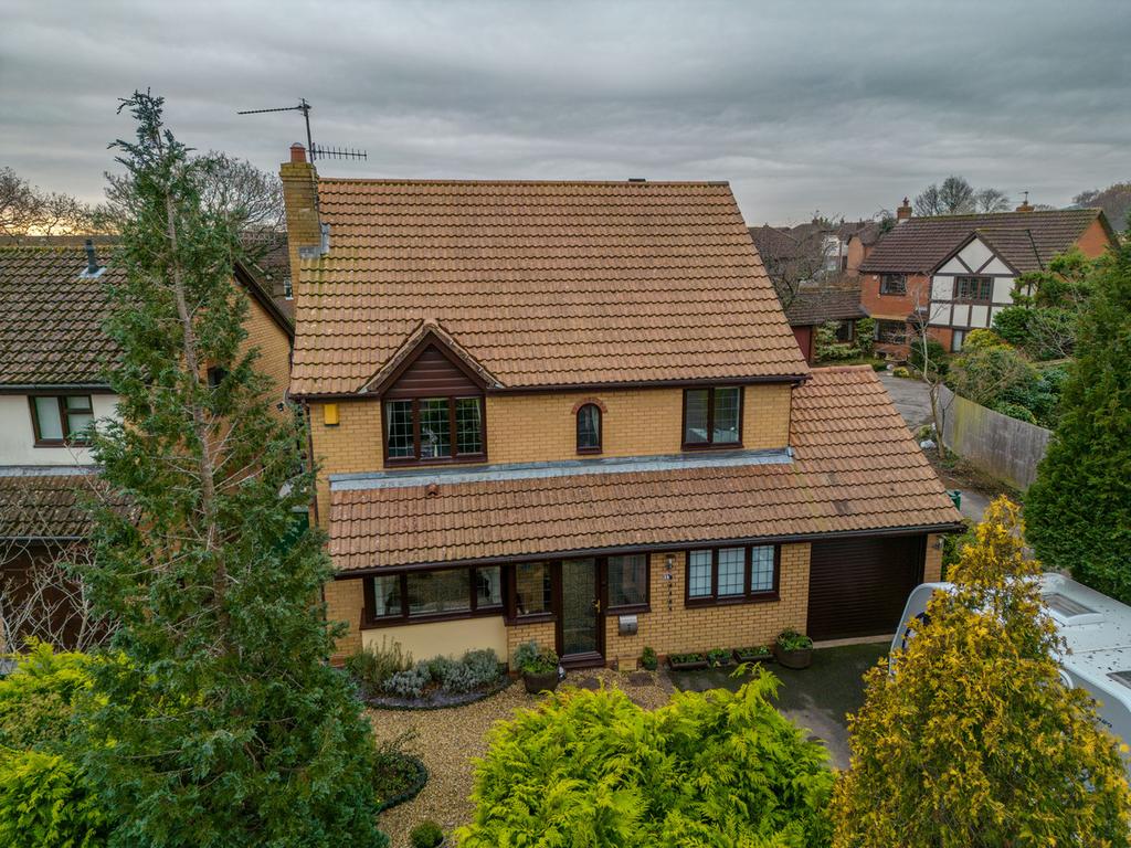 Newport NP10 4 bed detached house for sale £525,000