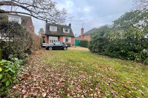 3 bedroom detached house for sale, Hertford Road, Digswell, Welwyn, Hertfordshire, AL6