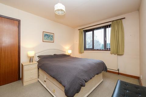 24 Barcroft Grove, Yeadon, Leeds, LS19 7XZ