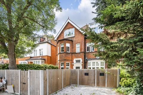 3 bedroom flat for sale, West Hill, London