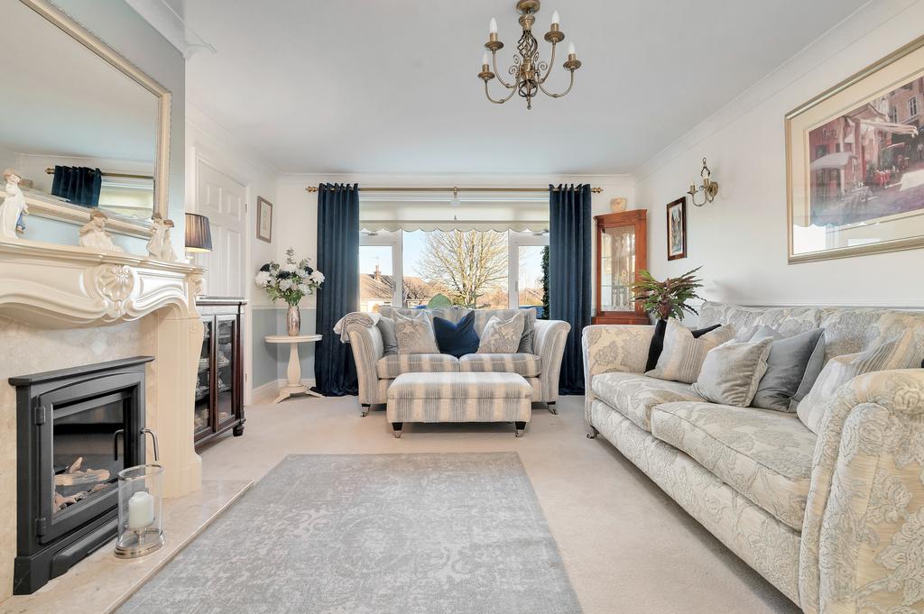 Stockerston Crescent, Uppingham 4 bed detached house for sale £575,000