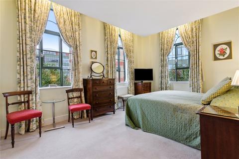 3 bedroom flat for sale, Brasenose Drive, Barnes, London