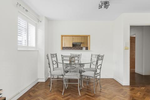 5 Bramley Hyrst, South Croydon, CR2 6LL