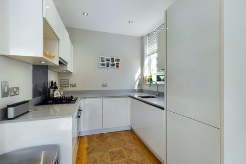 1 bedroom flat for sale, Lewisham Hill, Blackheath,  SE13 7PL