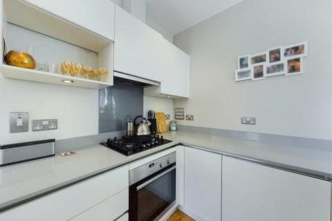 1 bedroom flat for sale, Lewisham Hill, Blackheath,  SE13 7PL