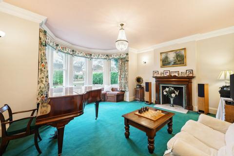 Mitchley, 21 Traps Lane, New Malden, KT3 4RU