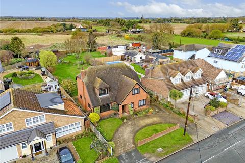 5 bedroom detached house for sale, Little Wakering Road, Little Wakering, Essex, SS3