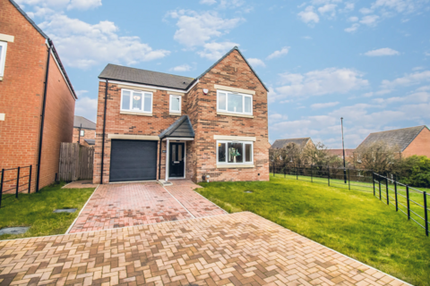 4 bedroom detached house for sale - Butterwick Road, Meadow View, Houghton Le Spring