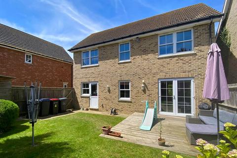 4 Barnes Way, Herne Bay, CT6 6RX